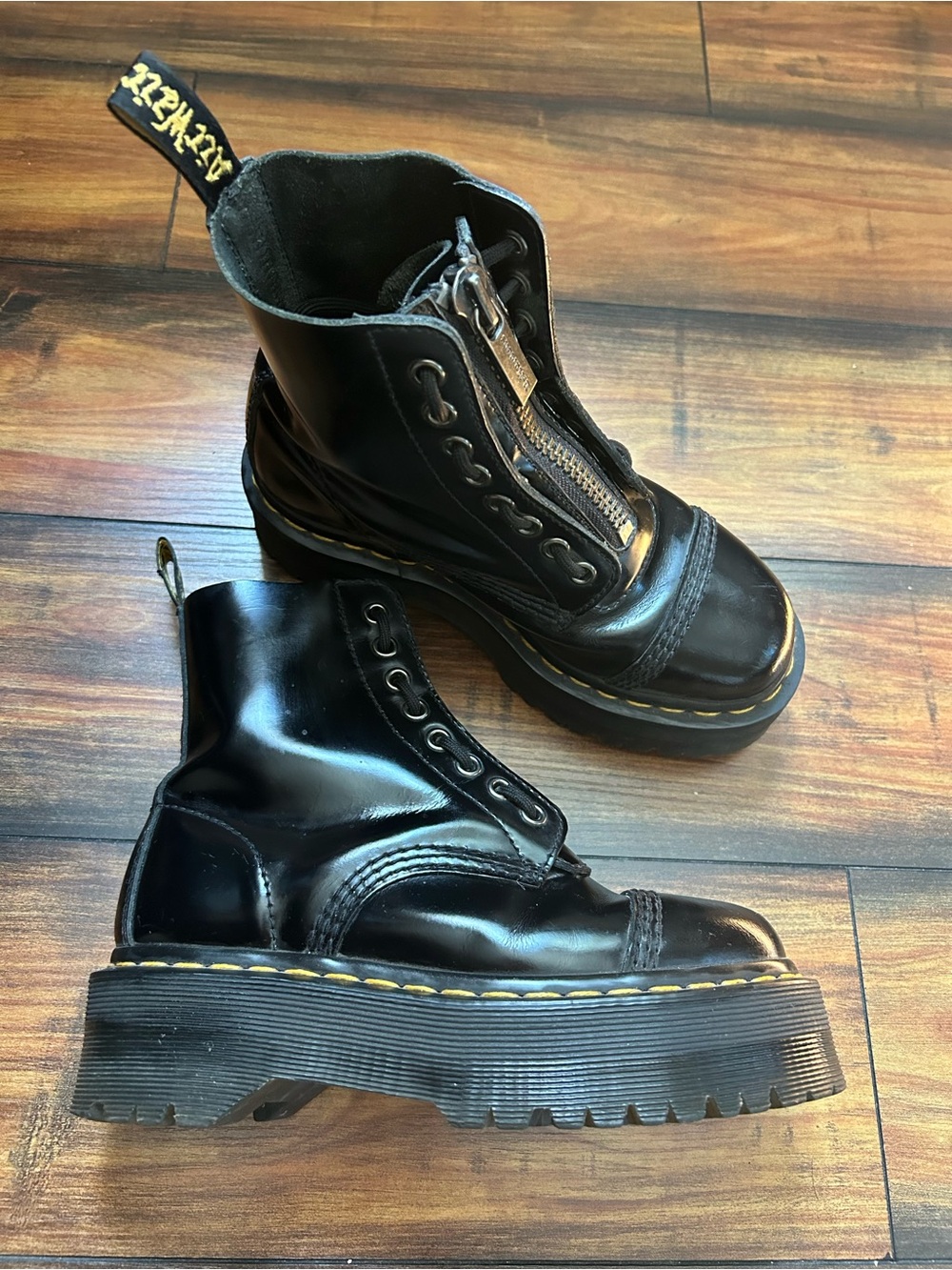 Dr. Martens Sinclair Black Leather Platform Front Zip Boots Sz 35 / UK 3